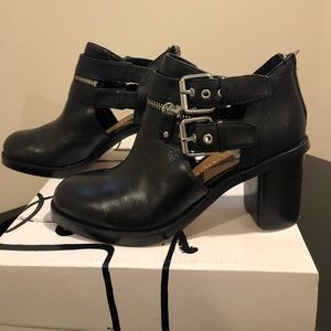 DV by Dolce Vita Clark Bootie